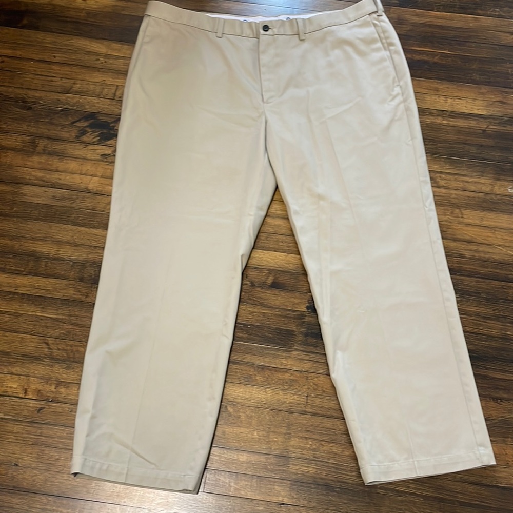 Mens Haggar Dress Pants khaki classic fit Size 44x30